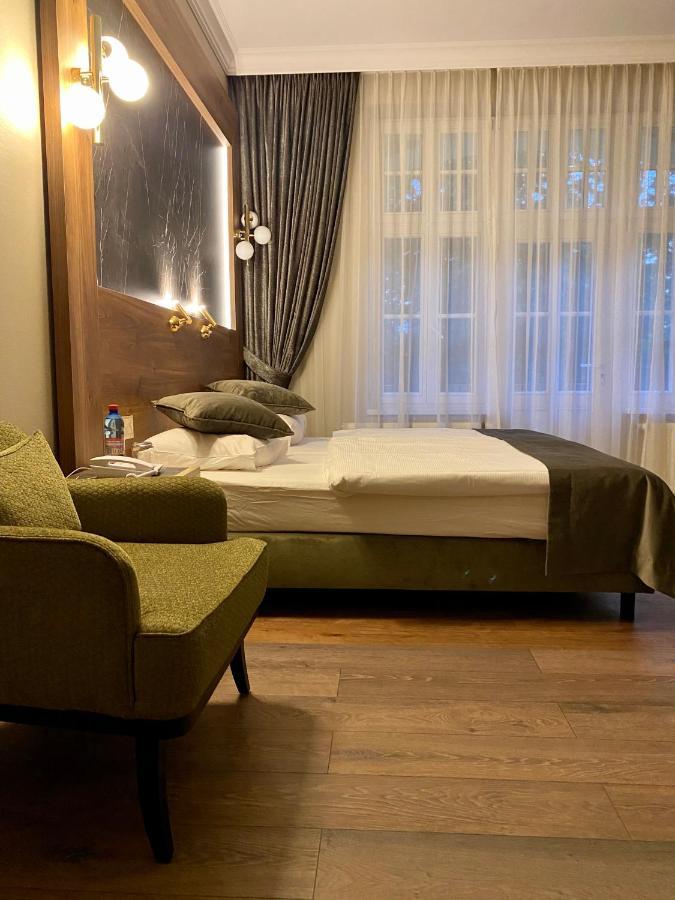 Pensjonat - Restauracja Zolty Domek Szczecinek Eksteriør bilde