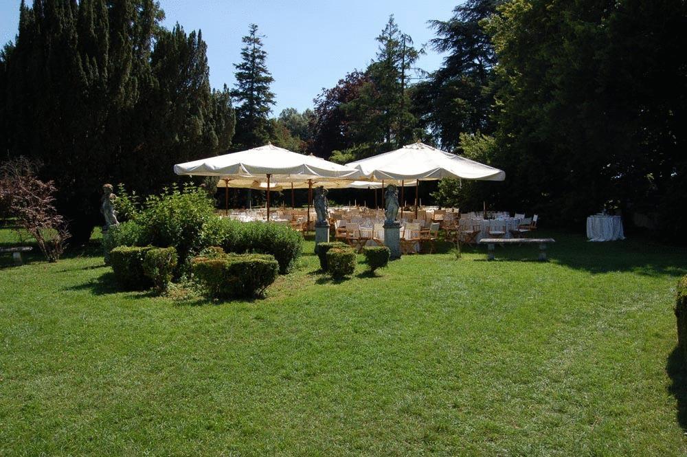 Pensjonat - Restauracja Zolty Domek Szczecinek Eksteriør bilde